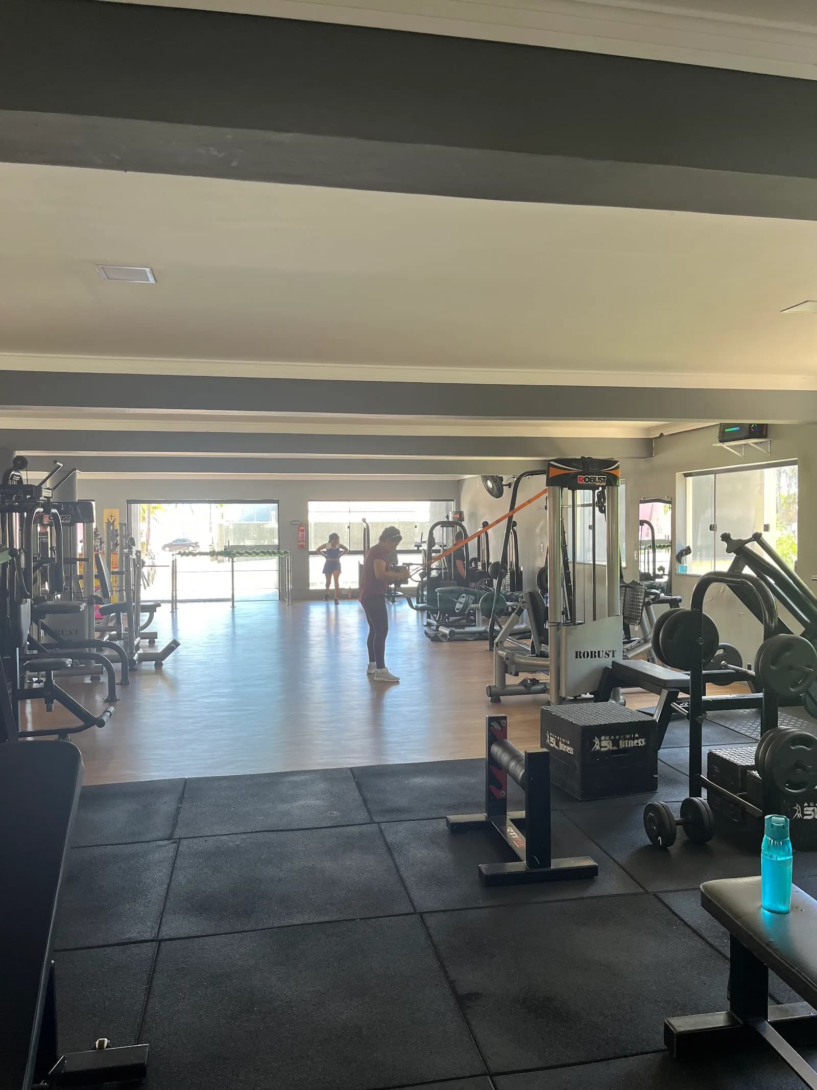 Academia Alpha Fitness — foto 3