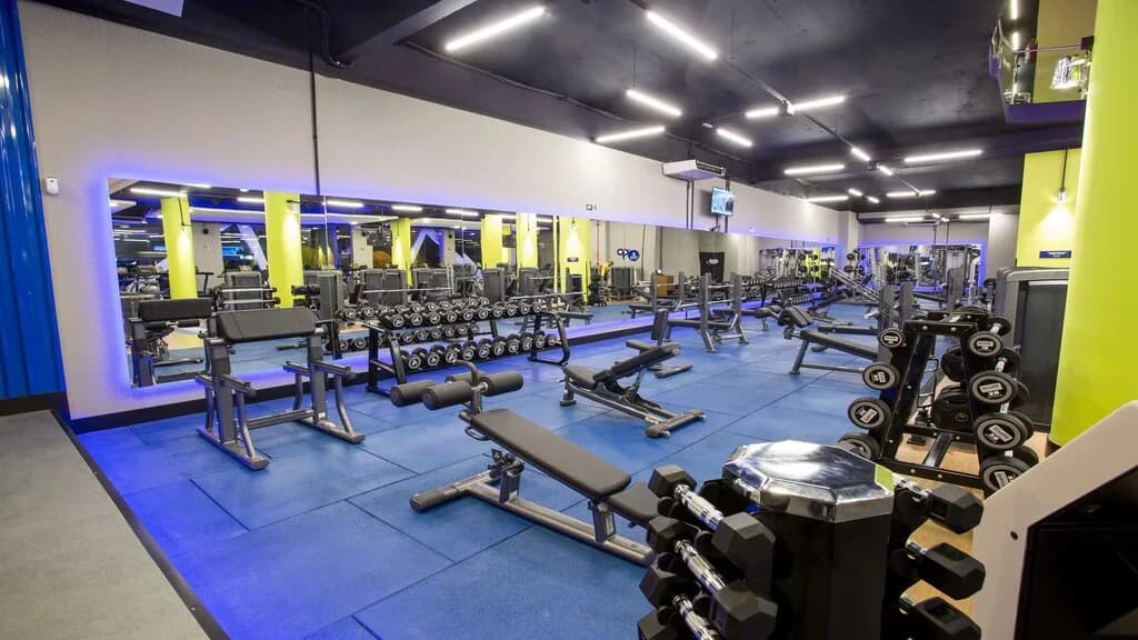 Academia BlueFit Anália Franco — foto 1