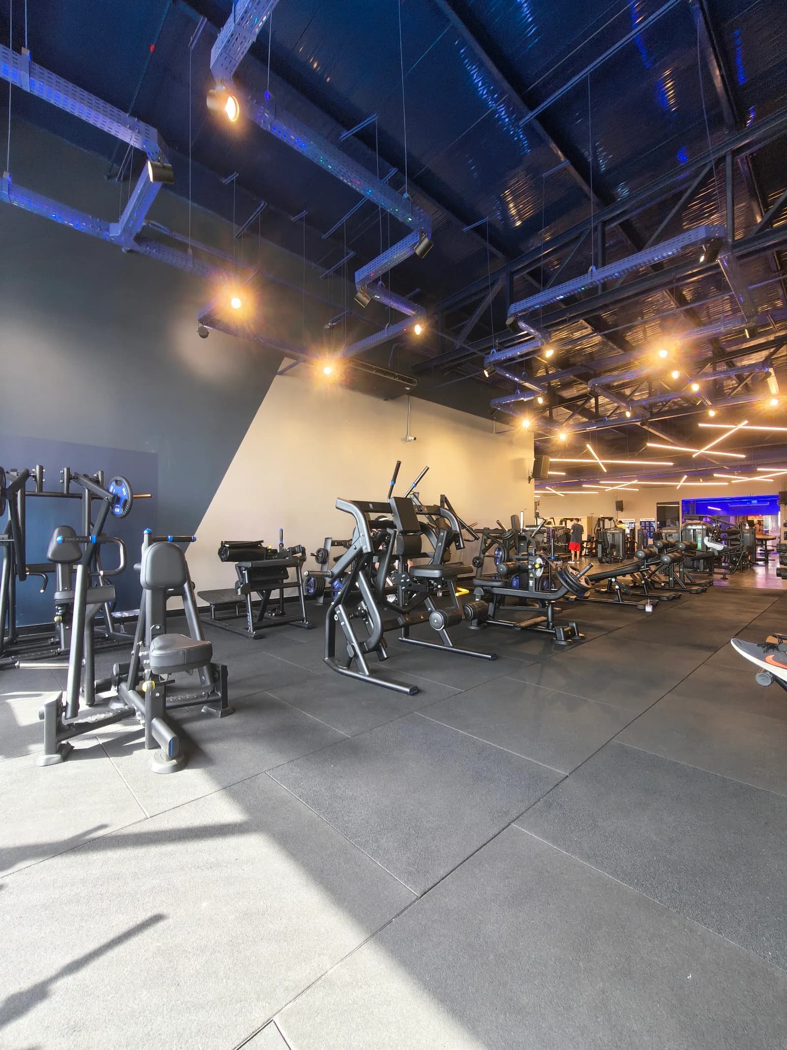 Academia BlueFit Av. Milão — foto 2