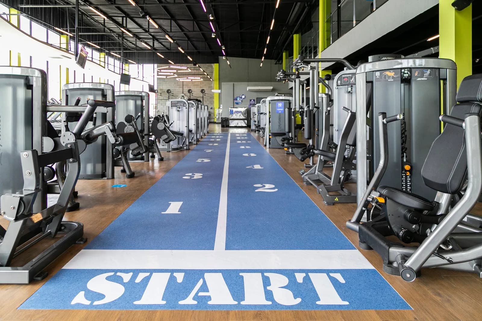 Academia BlueFit Guarujá — foto 1