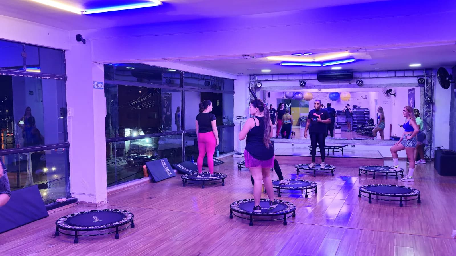 Academia Neofit - Vila Galvão — foto 2