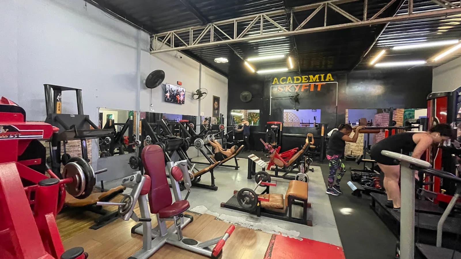 Academia SkyFit - Jardim Caiubi — foto 3