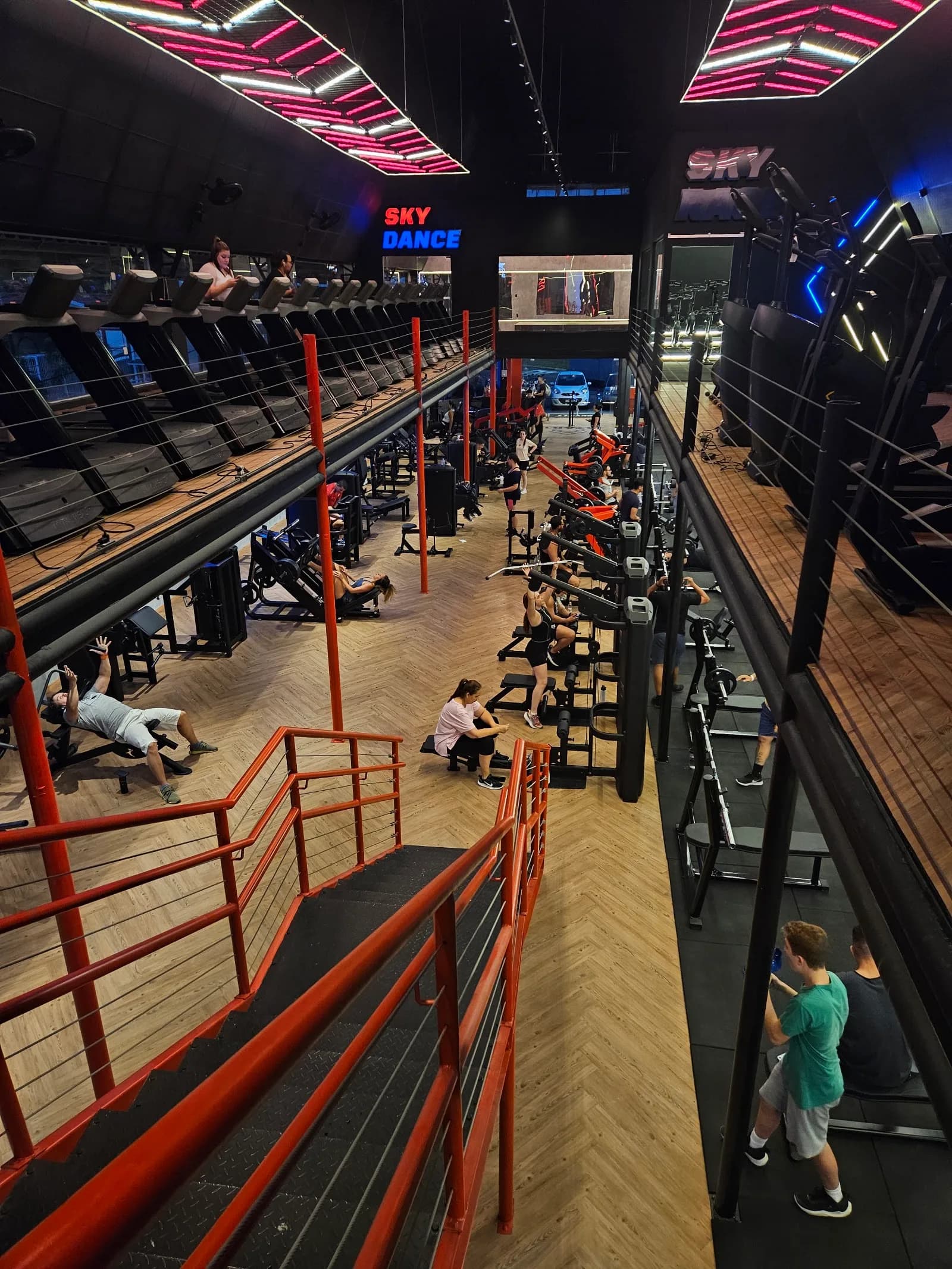 Academia SkyFit - Jardim Saira — foto 1