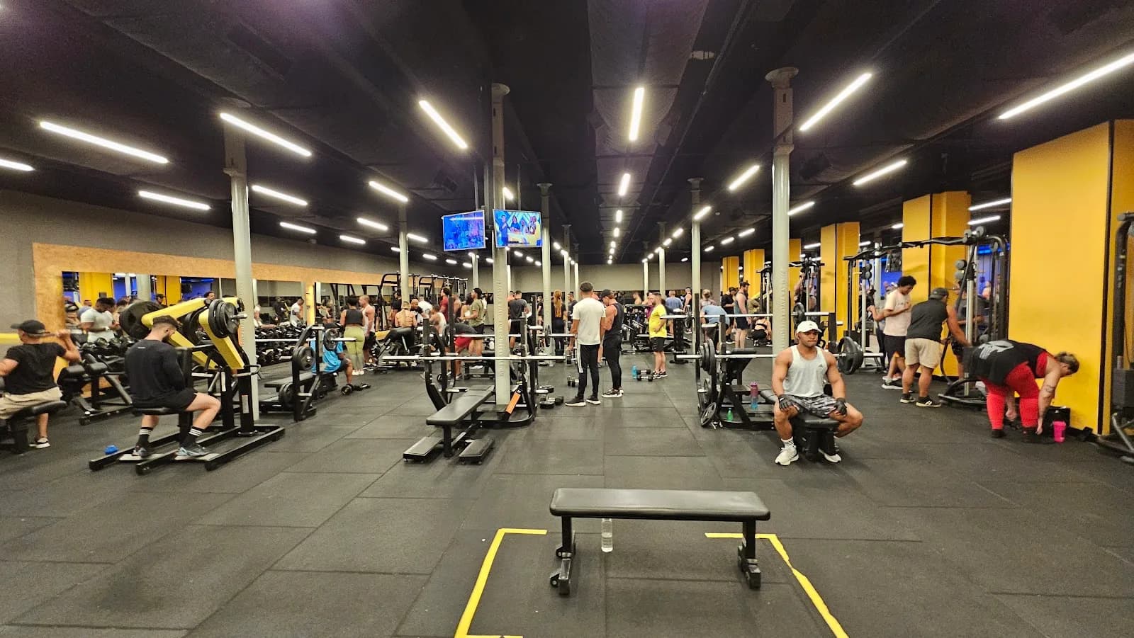 Academia Smart Fit - Bangu Shopping — foto 2