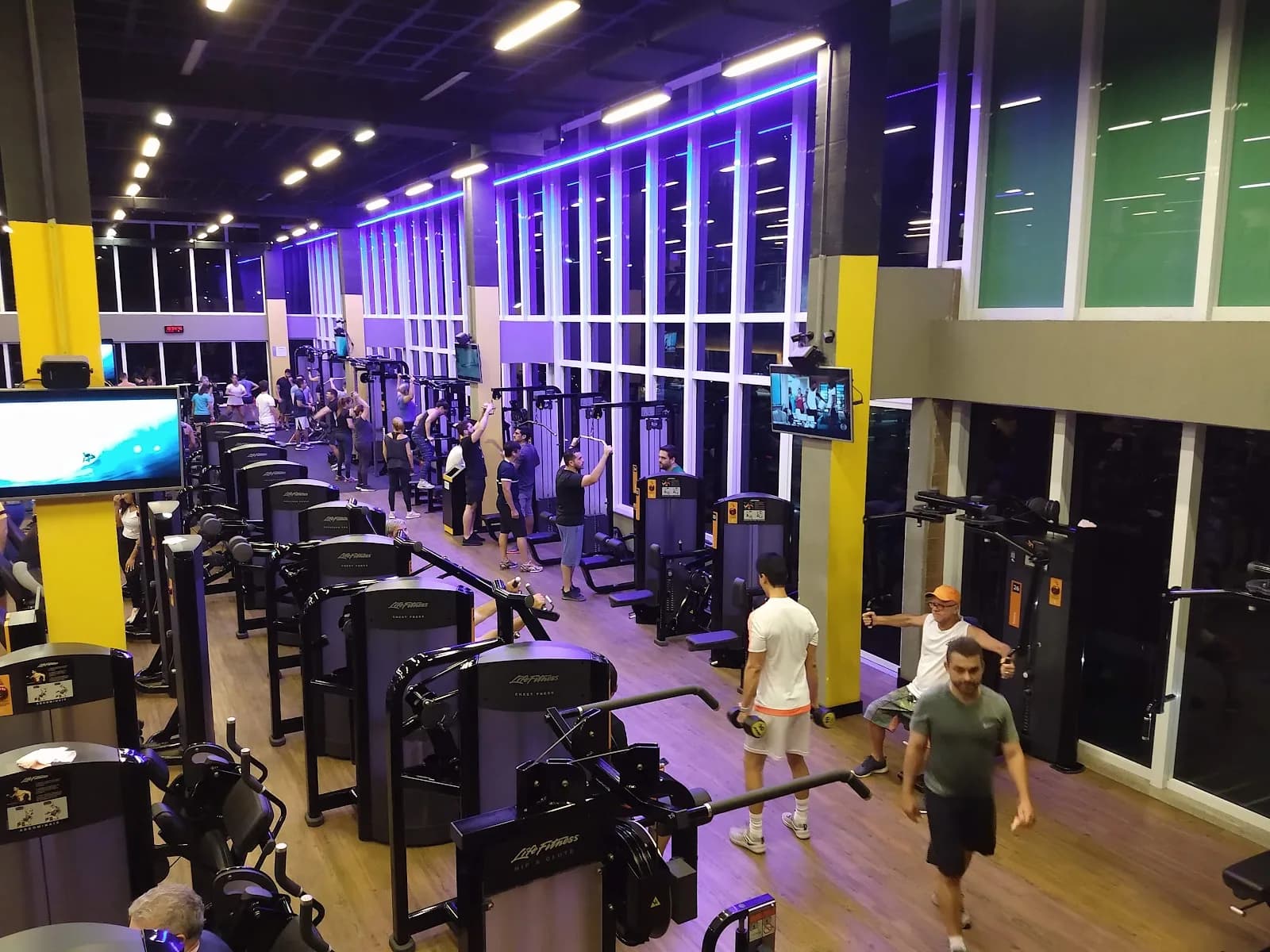 Academia Smart Fit - Granja Viana Km 25 — foto 2