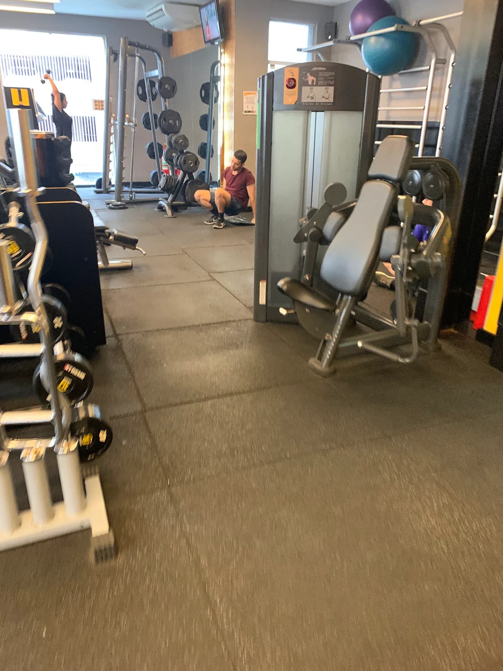 Academia Smart Fit - Tonelero — foto 2
