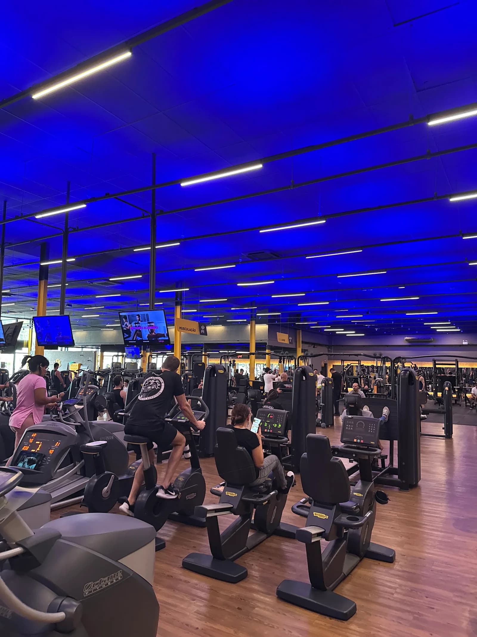 Academia Smart Fit - Vila Carrão — foto 2