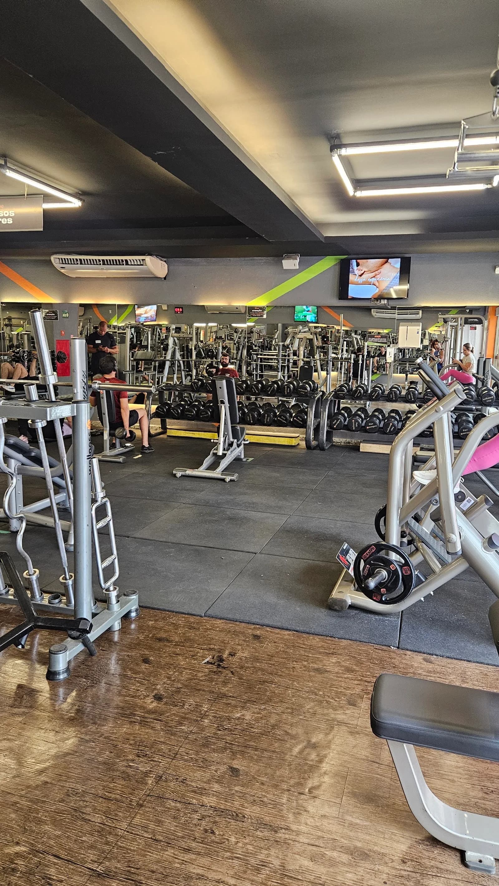 Evoque Academia Jardim Goiás — foto 3