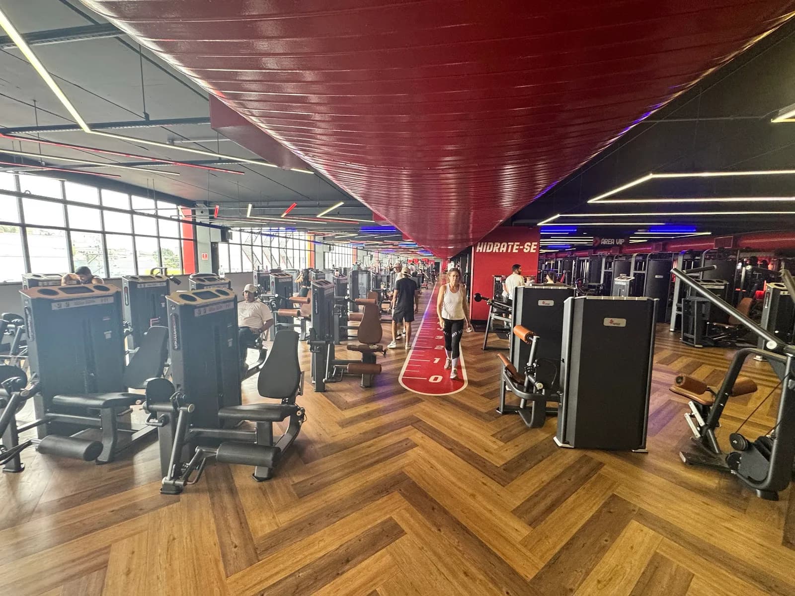 Academia Gaviões 24h - Pimentas — foto 3