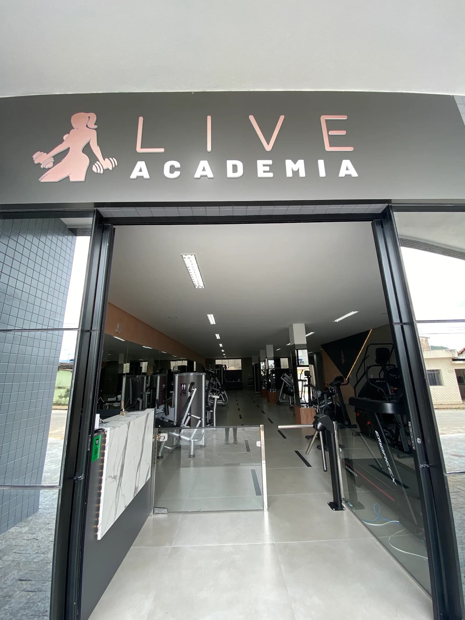 LIVE ACADEMIA - Centro — foto 3