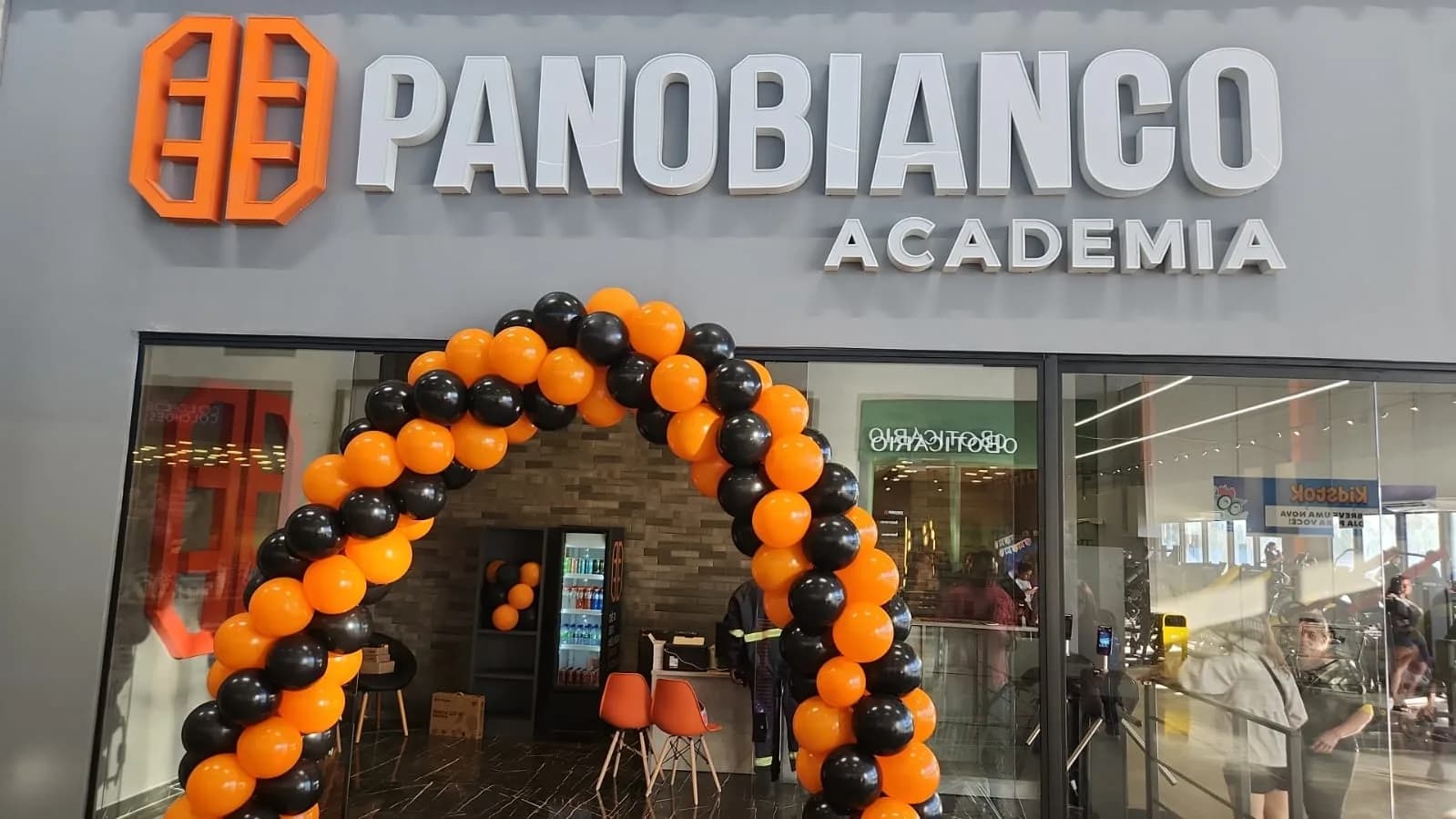 Panobianco Academia Assaí Guarujá — foto 1