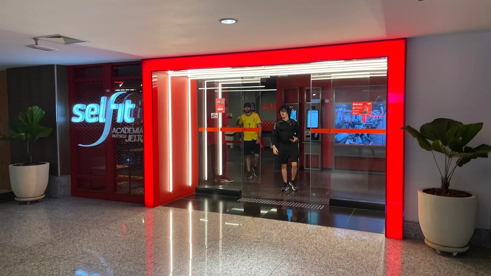 Selfit Academias Estação Cuiabá — foto 2