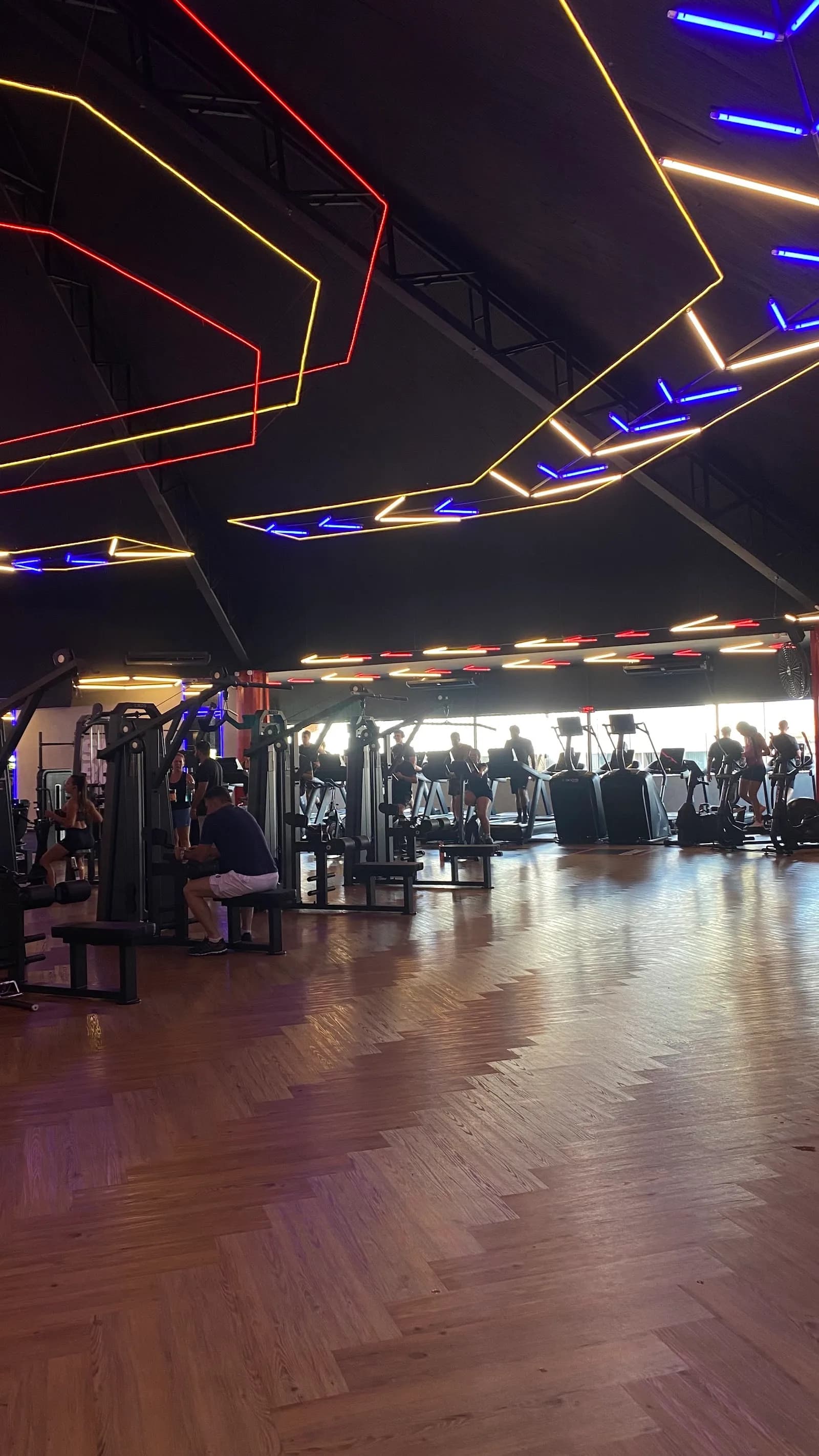 SKY FIT — foto 1