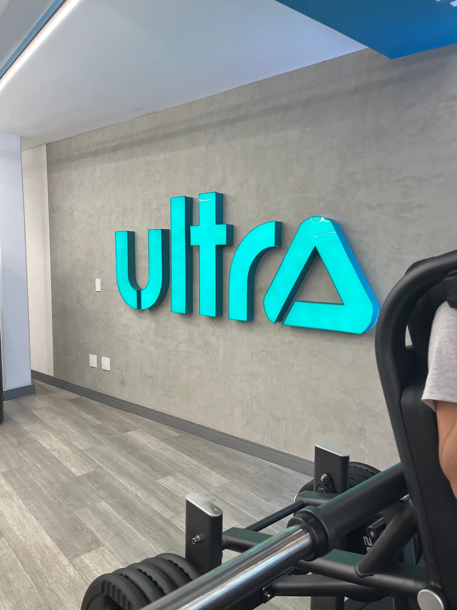Ultra Academia Americana — foto 1