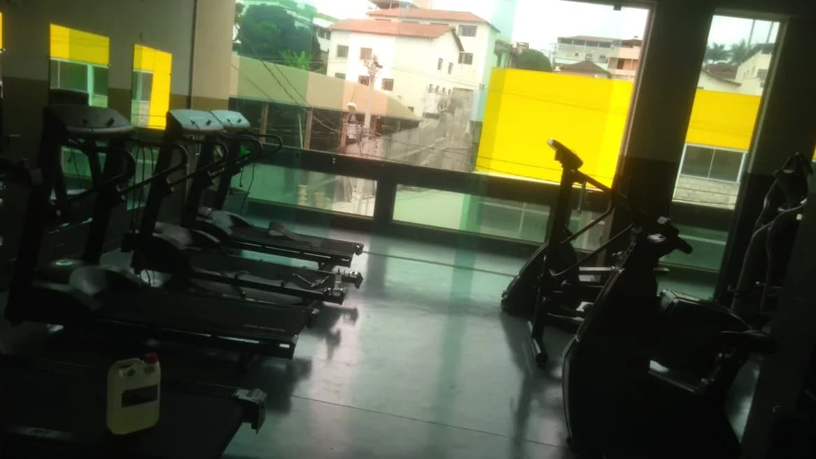 ACADEMIA ALPHA FITNESS — foto 2