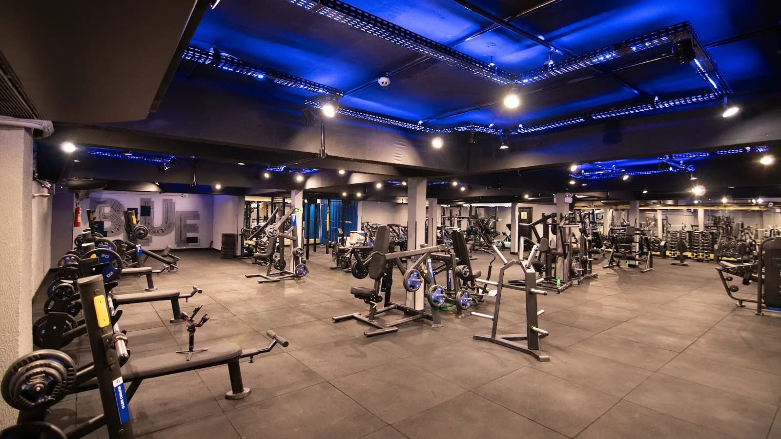 Academia BlueFit Águas Claras — foto 2