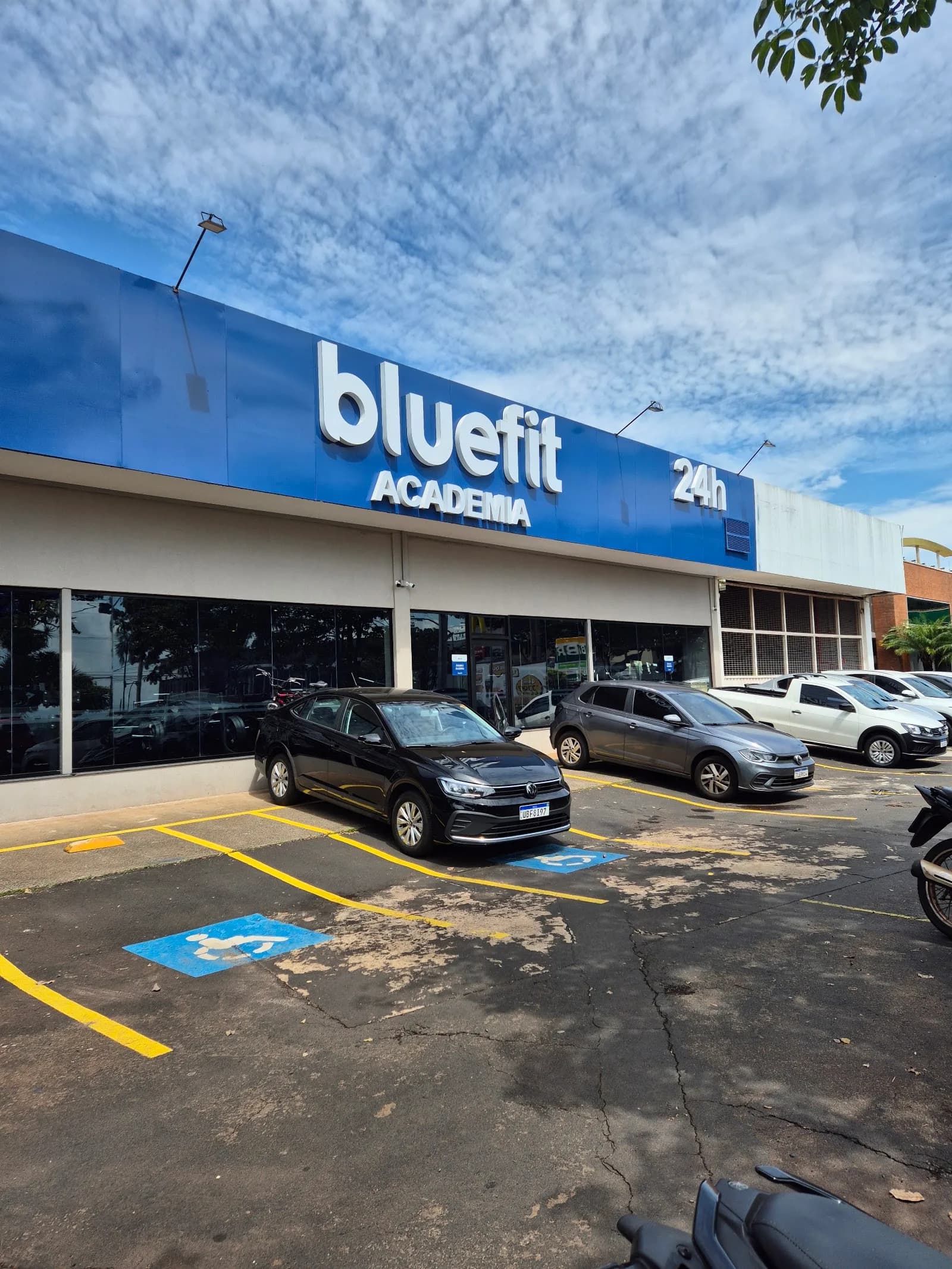 Academia BlueFit Campos Elíseos — foto 2