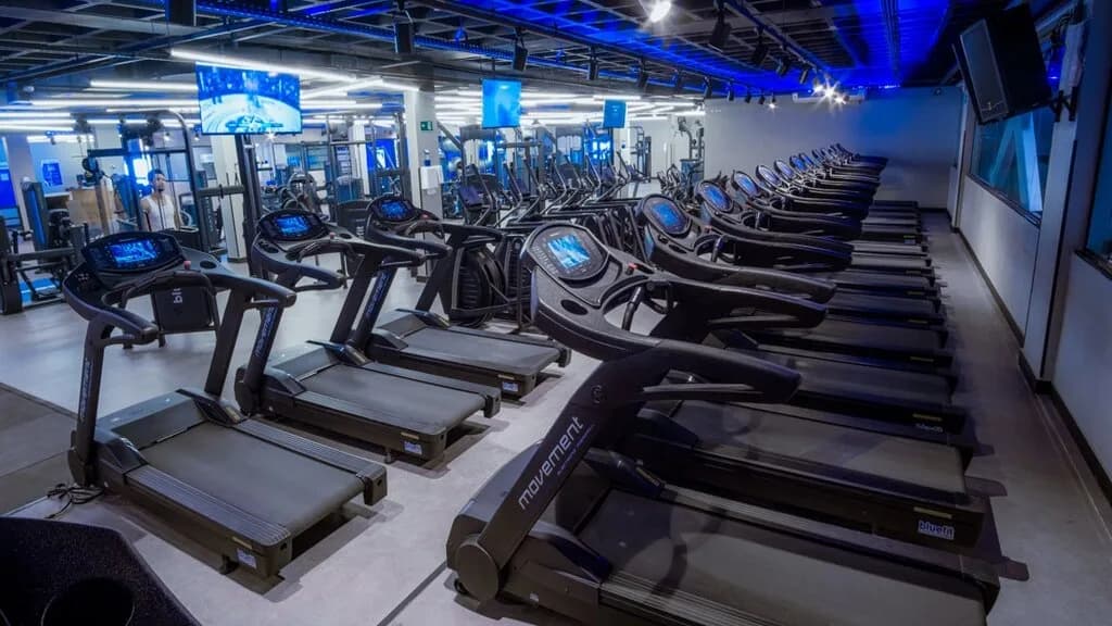 Academia BlueFit Estrada da Floresta — foto 2