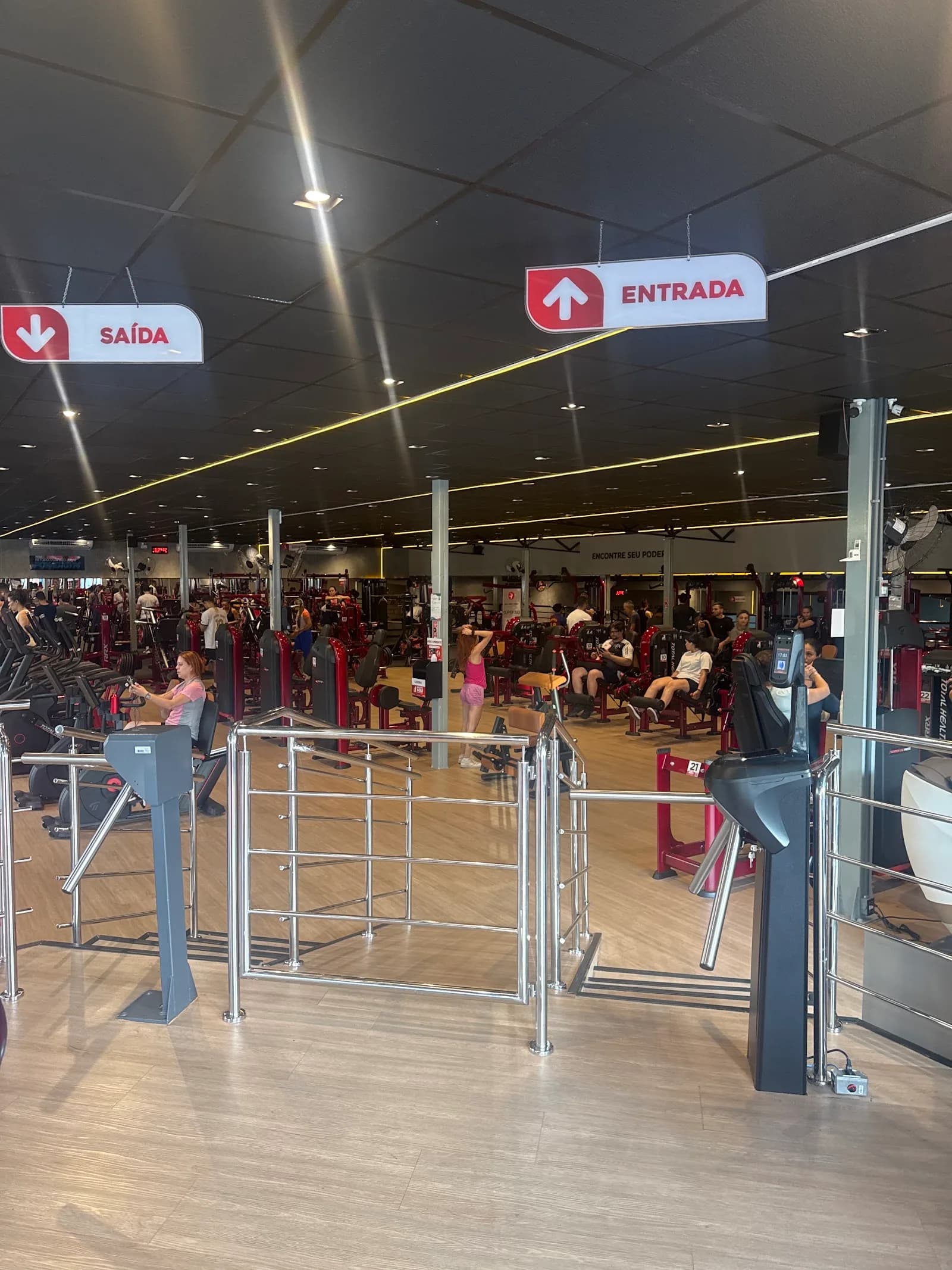 Academia Pratique Fitness - Centro de Divinópolis — foto 2