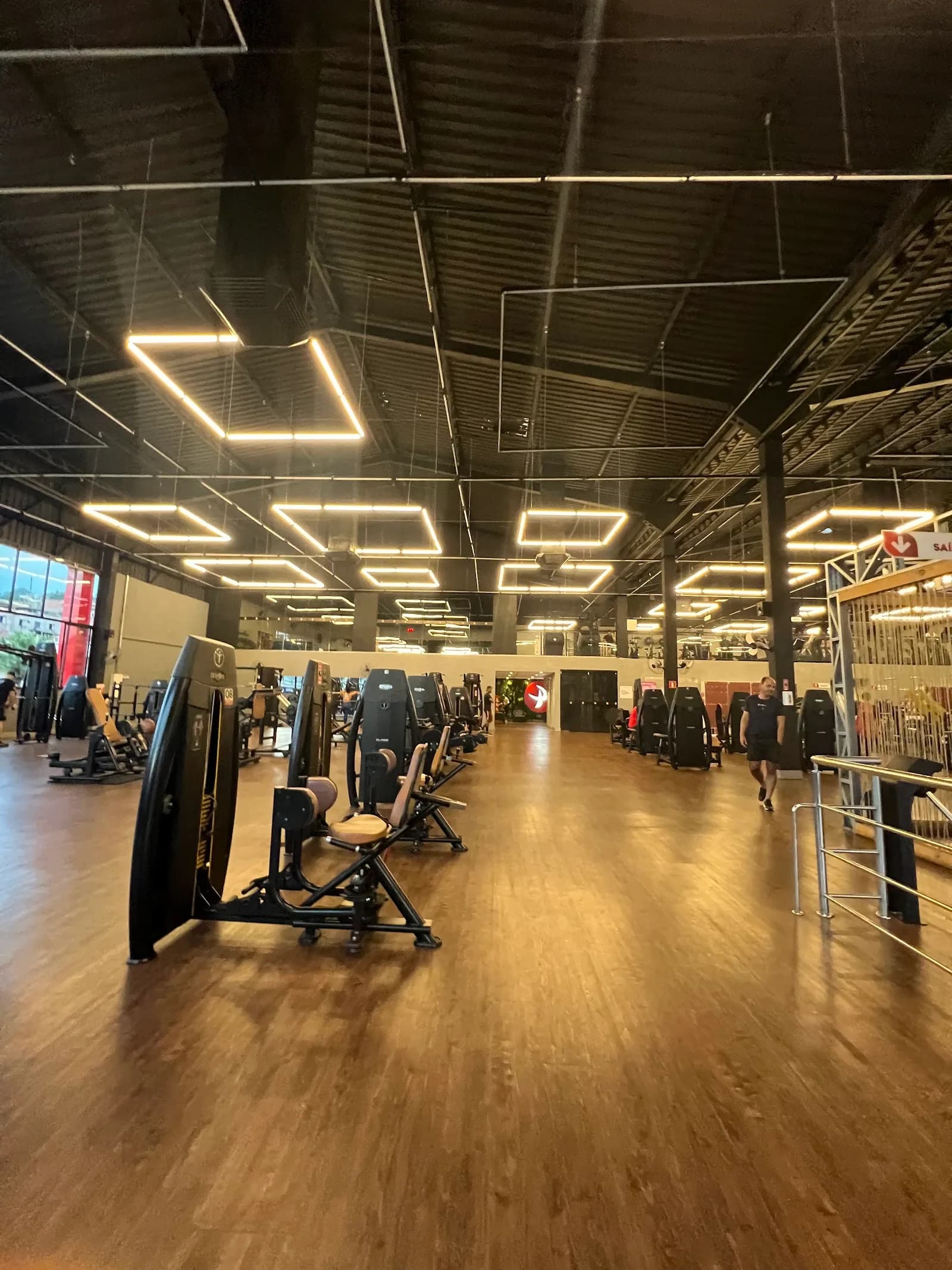 Academia Pratique Fitness - João Monlevade Loanda — foto 3