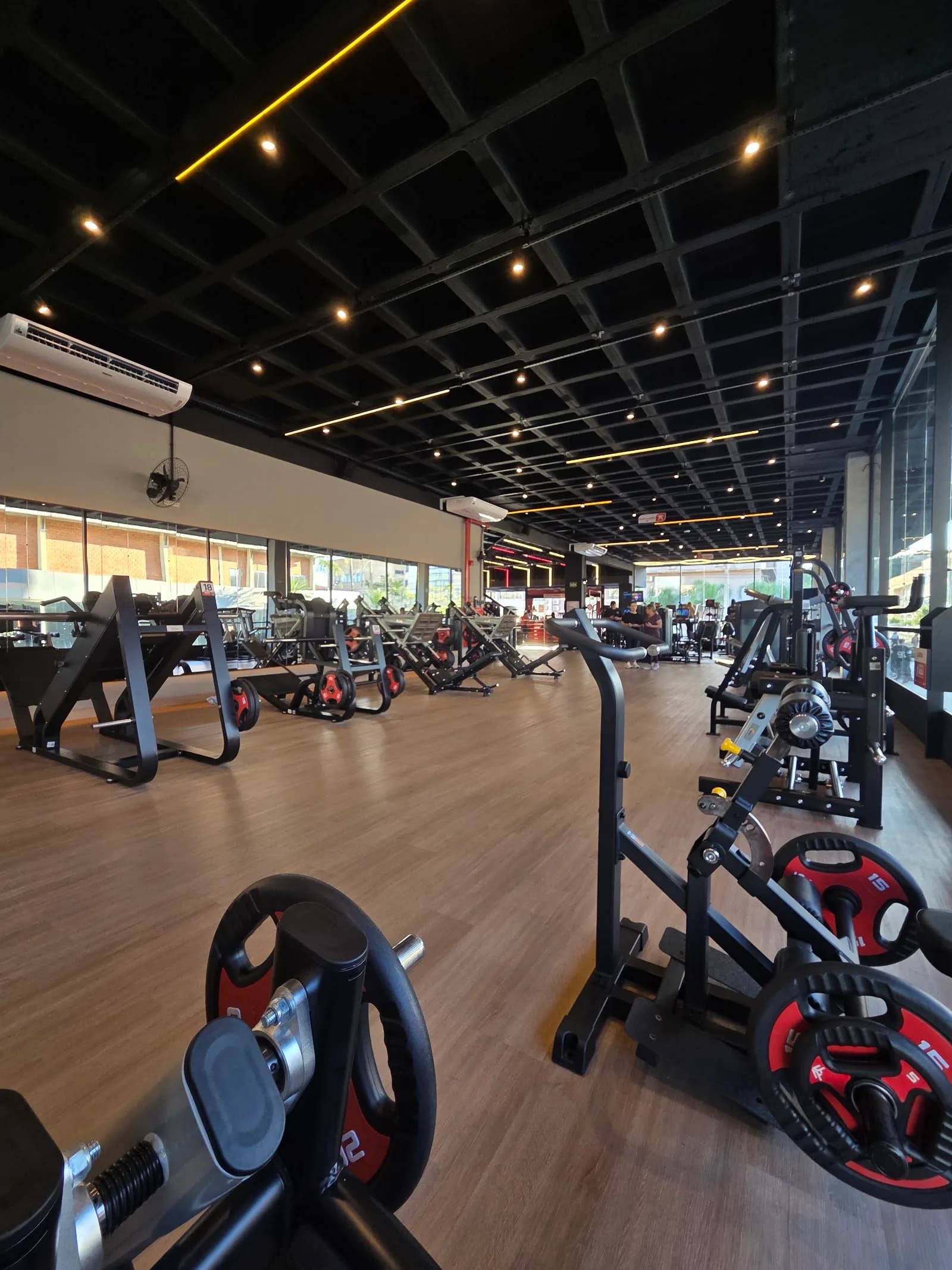 Academia Pratique Fitness - Unisul, Tubarão — foto 2