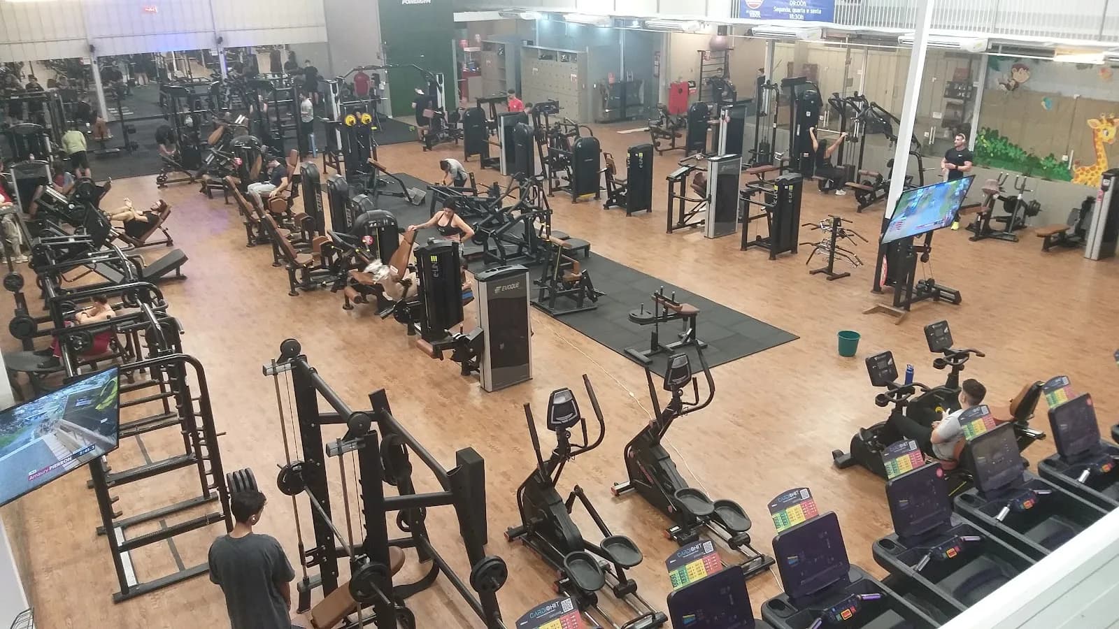Academia Pratique Fitness - Vila Becker — foto 3