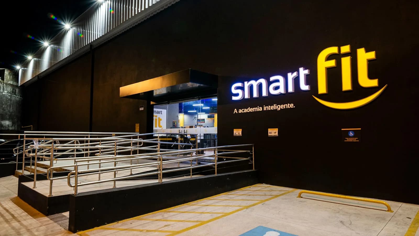 Academia Smart Fit - Rua Frei Gaspar — foto 3
