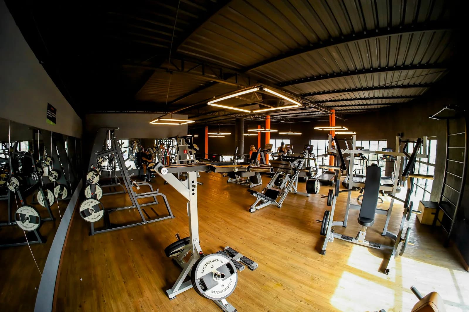Evoque Academia - Av. Itamarati — foto 2