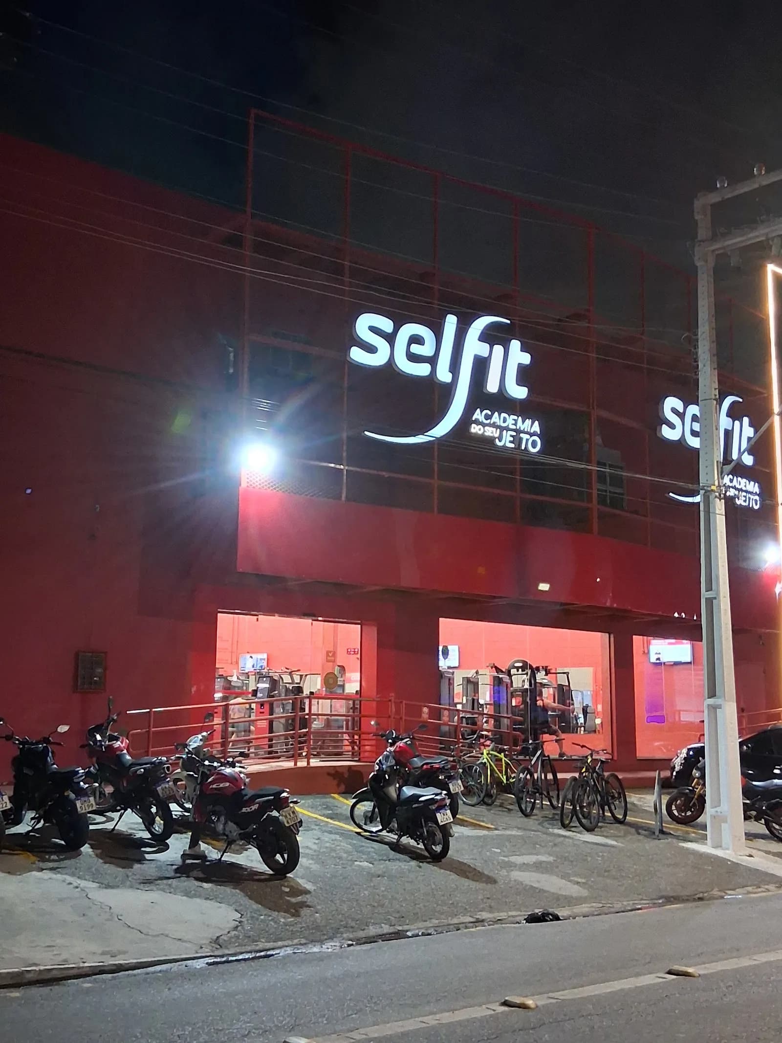 Selfit Academias - Hiper Salles Ponto Novo — foto 3