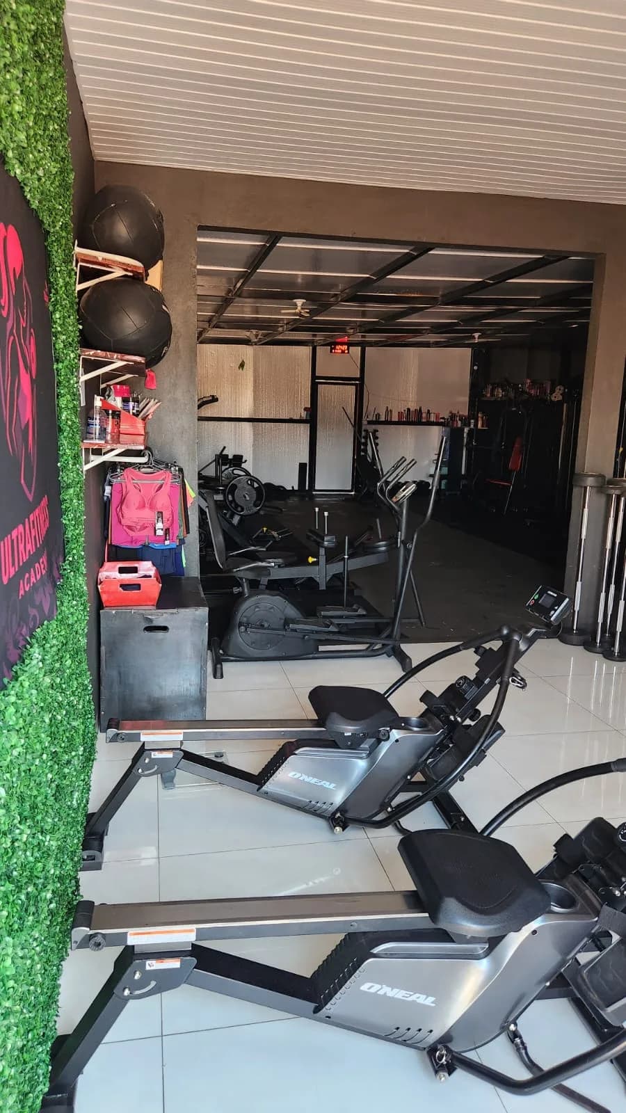 Ultra Fitness Academia Só Para Mulheres — foto 2